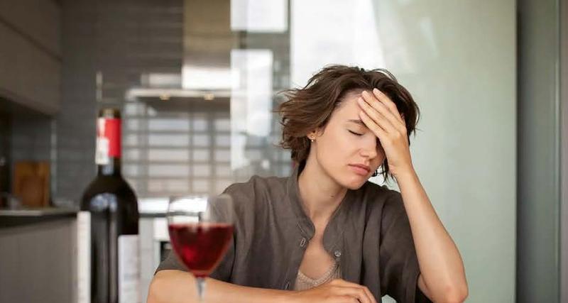 Maux de tête, est-ce le vin ?